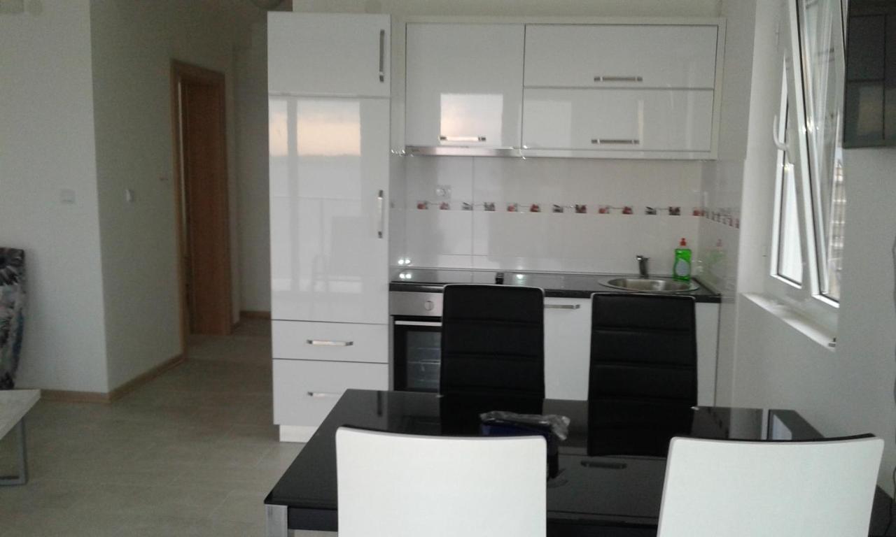 Apartments Odiva Luštica Exterior foto