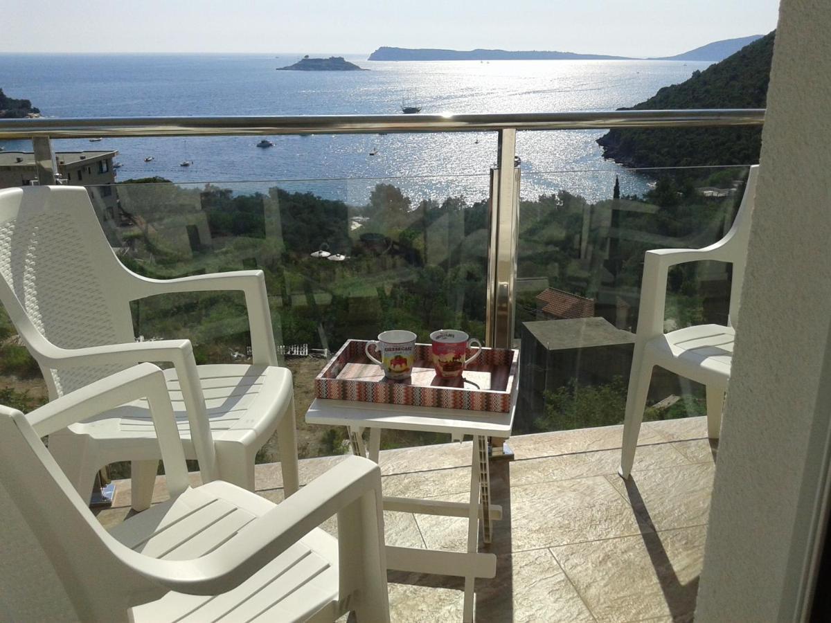 Apartments Odiva Luštica Exterior foto